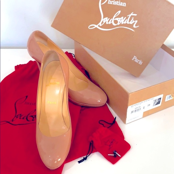 Christian Louboutin Nude Pump and Koko clutch - Picture 2 of 16